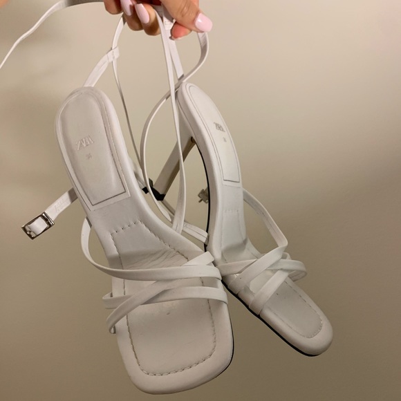 Strappy white heels! - Picture 2 of 4